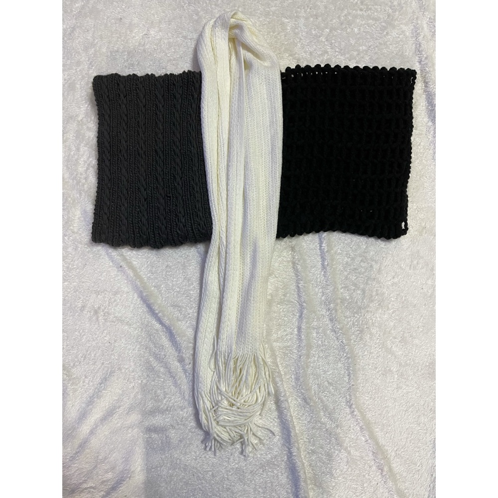 Bundle of 3 scarves